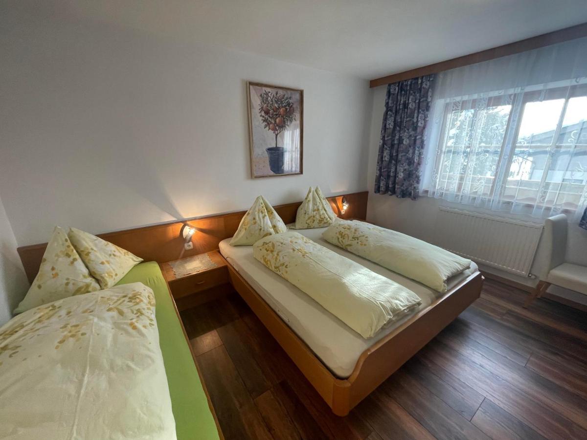 Gaestehaus Glaagut - Familie Hain Villa Hochfilzen Exteriör bild